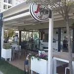 Luxury Mamaia Nord Apartament *