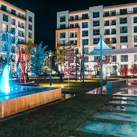 Luxury Mamaia Nord アパート ナボダリ